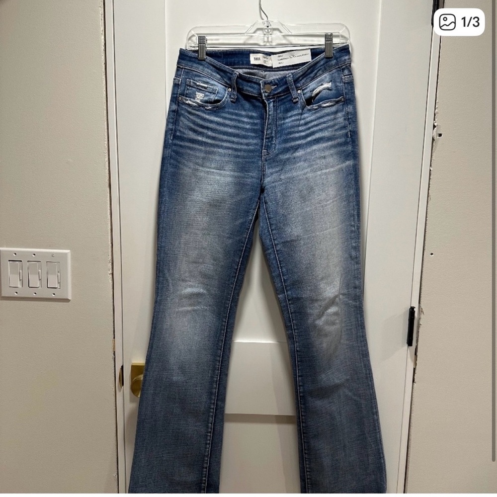 100019	Womens	Jean	BKE	Payton Mid Rise Bootcut	Medium	29	33 1/2	Like New
